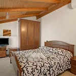 Queen Elena Centro - Happy Apartman *