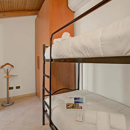Queen Elena Centro 2br With Terrace - Happy Apartment *